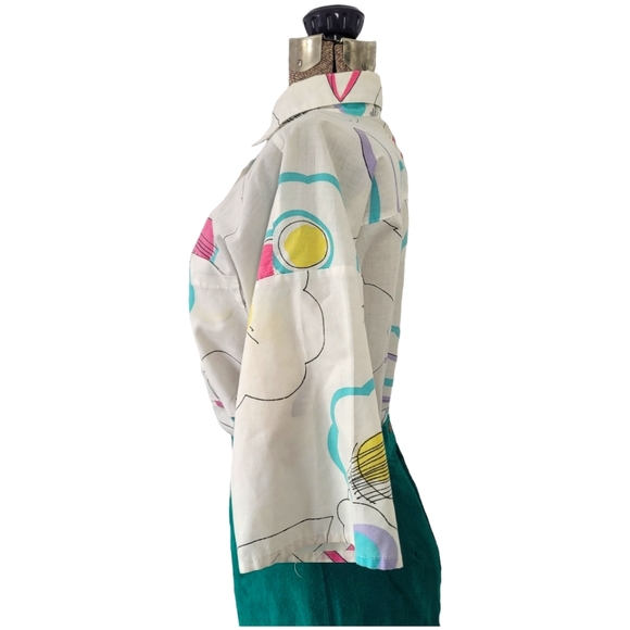 Vintage 80s white button down shirt with pink and blue flowers large - Picture 5 of 12